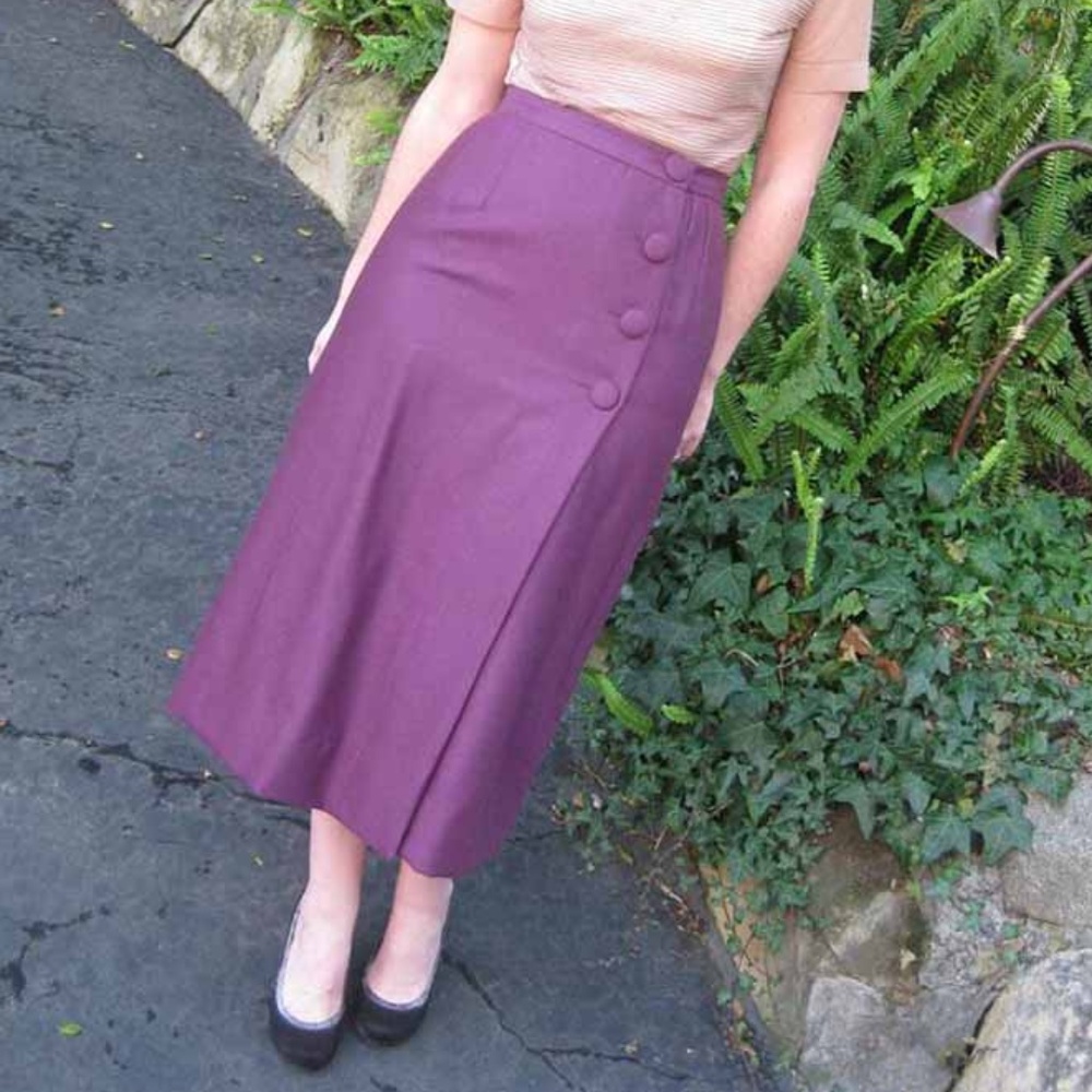 1950's Retro Wrap Skirt in Purple Wool